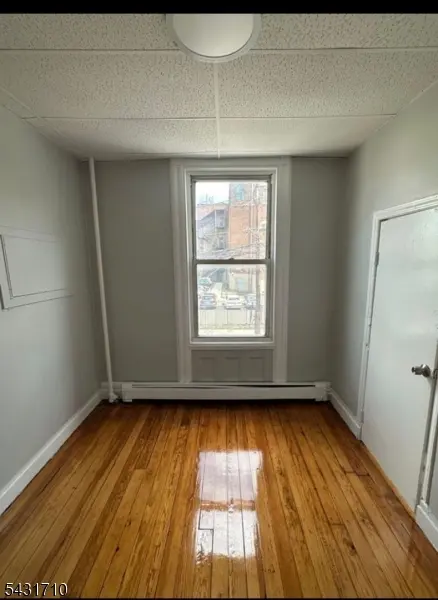 56 Vanderpool St, Newark City, NJ 07114