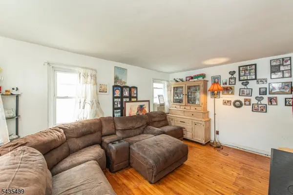 43 Fritz St, Bloomfield Twp., NJ 07003
