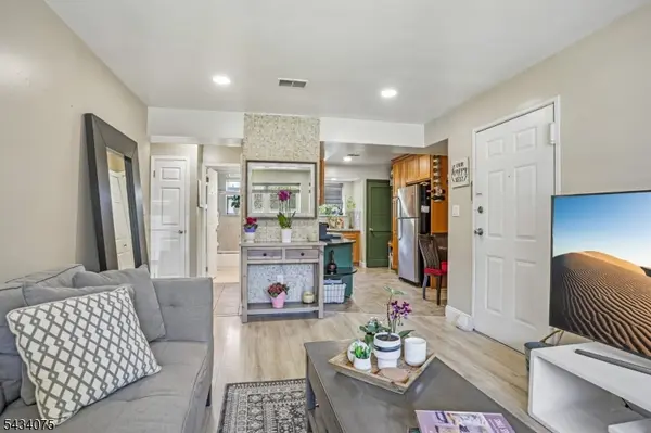272-276 Walnut St #6D, Newark City, NJ 07105