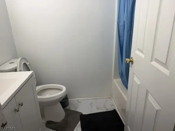 586 15Th Ave, Newark City, NJ 07103