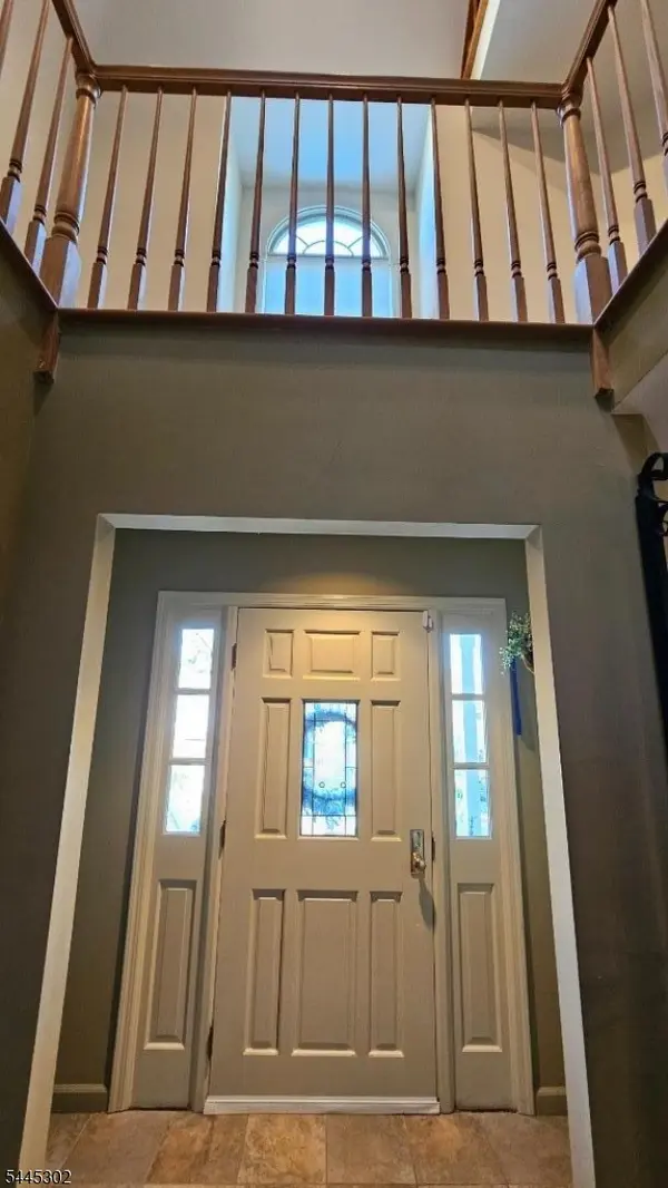 616 Hackensack St, Carlstadt Boro, NJ 07072