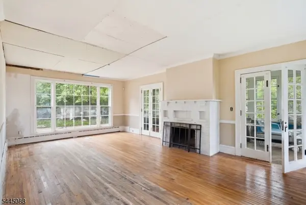 474 Cooper St, Woodbury City, NJ 08096