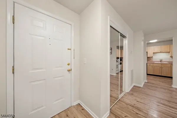 273 Potomac Dr, Bernards Twp., NJ 07920