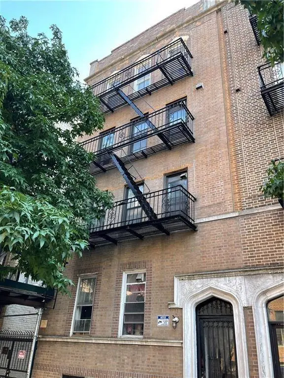 842 43rd ST, Brooklyn, NY 11232