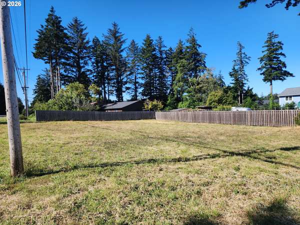 Twentieth ST, Port Orford, OR 97465