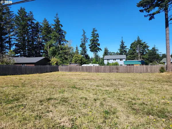 Twentieth ST, Port Orford, OR 97465