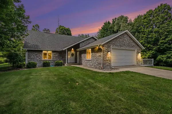 61214 US-131, Fabius Twp, MI 49093