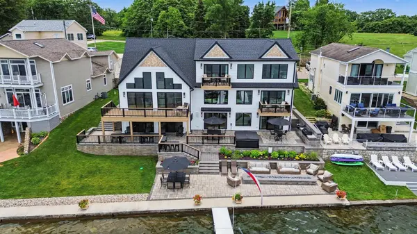 31218 Curran Beach RD, Silver Creek Twp, MI 49047