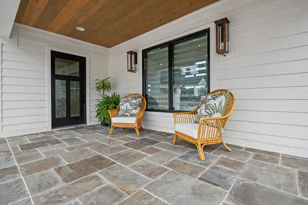 31218 Curran Beach RD, Silver Creek Twp, MI 49047