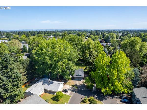 2725 SE HOLLYHOCK CT, Hillsboro, OR 97123