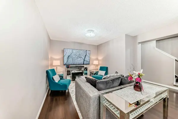 127 Windford GDNS SW, Airdrie, AB T4B 4A5