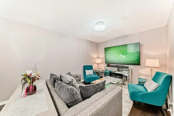 127 Windford GDNS SW, Airdrie, AB T4B 4A5