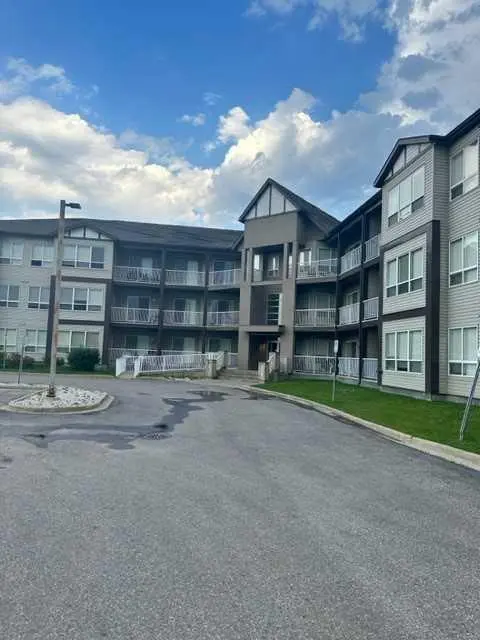290 Plamondon DR #205, Fort Mcmurray, AB T9K0A5