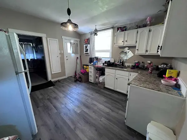 61 2 AVE E, Cardston, AB T0K0K0