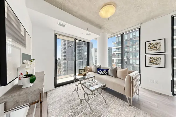 47 Mutual ST #2502, Toronto C08, ON M5B 0C6