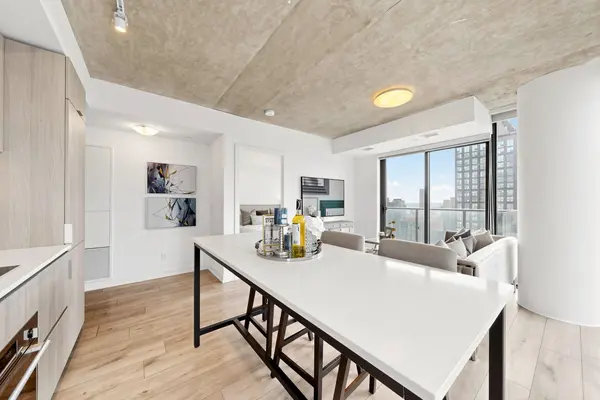 47 Mutual ST #2502, Toronto C08, ON M5B 0C6