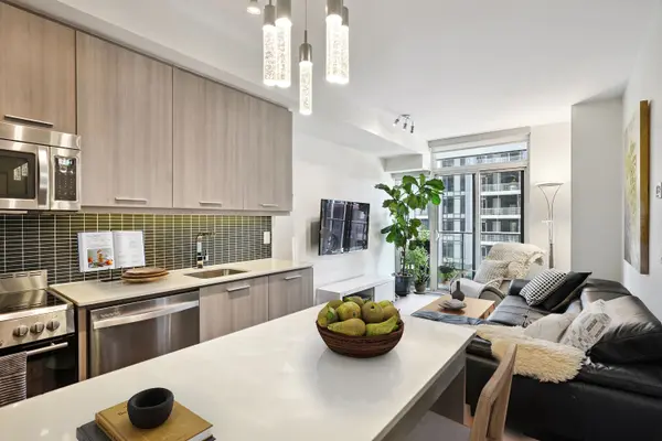 105 George ST #903, Toronto C08, ON M5A 0L4