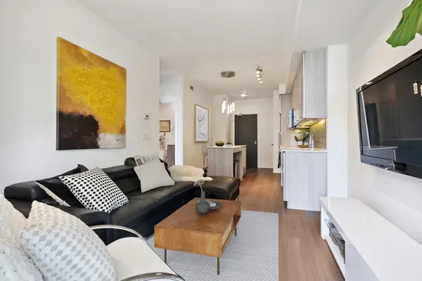 105 George ST #903, Toronto C08, ON M5A 0L4