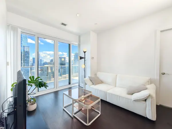 7 Grenville ST #3611, Toronto C01, ON M4Y 0E9