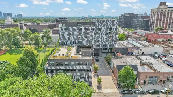 138 Saint Helens AVE #606, Toronto C01, ON M6H 0B8