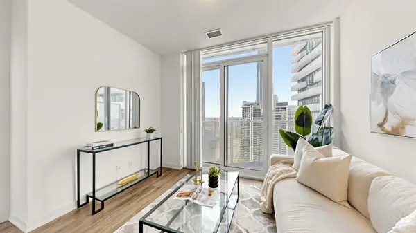 100 Harbour ST #4905, Toronto C01, ON M5J 0B5