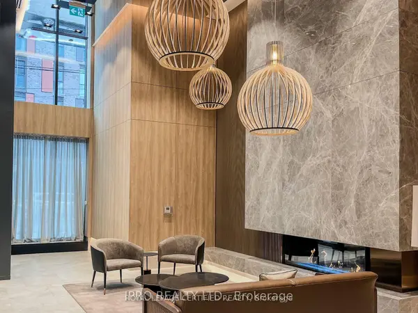 252 Church ST #4709, Toronto C08, ON M5B 1Z2