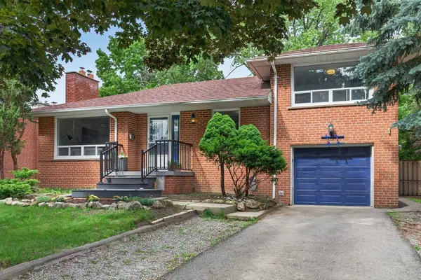 36 Fleetwell CT, Toronto C07, ON M2R 1L3