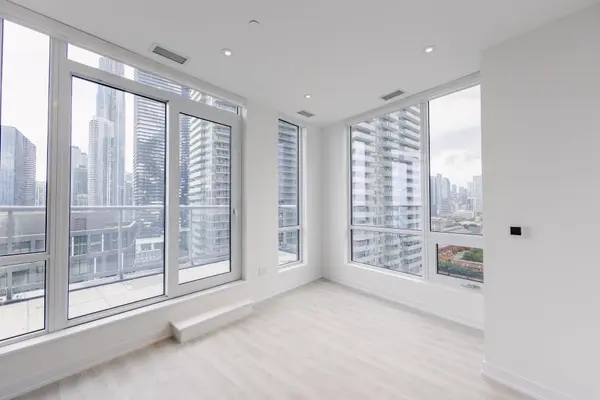 15 Richardson ST #2116,  Toronto C08,  ON M5A 0Y5