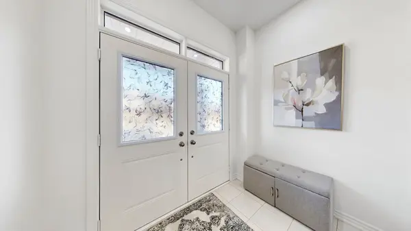 10 Hinkson ST, Whitby, ON L1P 1Y2