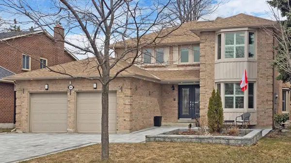 61 Farrow CRES, Ajax, ON L1S 4W3