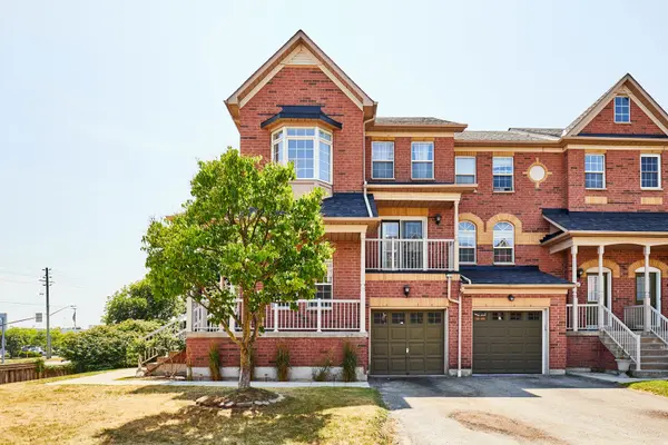 575 Steeple HL #31, Pickering, ON L1V 7E4