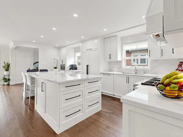 59 Terra RD, Vaughan, ON L4L 3J4