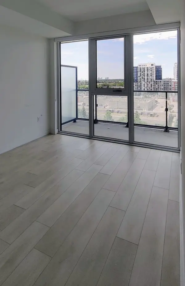95 Oneida CRES #801, Richmond Hill, ON L4B 0H5
