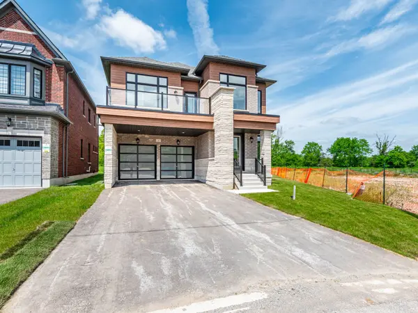 34 Montorio DR, Richmond Hill, ON L4E 1N4