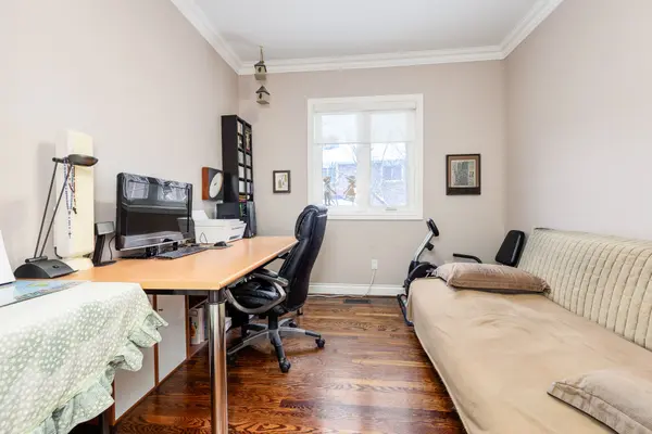 38A Avonlea PL, Richmond Hill, ON L4B 3N8