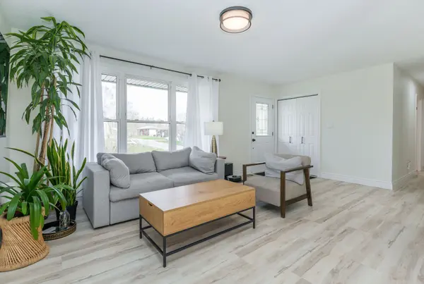 461 Alberta ST, Tay, ON L0K 1R0