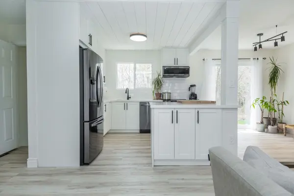 461 Alberta ST, Tay, ON L0K 1R0