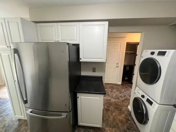 45 Burns CIR, Barrie, ON L4N 5J8