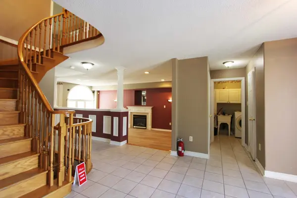 37 Grants WAY, Barrie, ON L4N 0J4