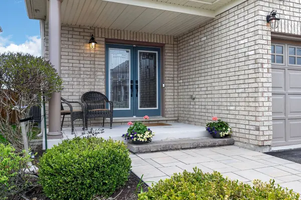 12 Orleans AVE, Barrie, ON L4M 0B1