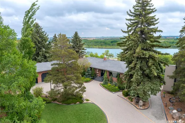 15 Quappelle COURT, Saskatoon, SK S7K 1C2