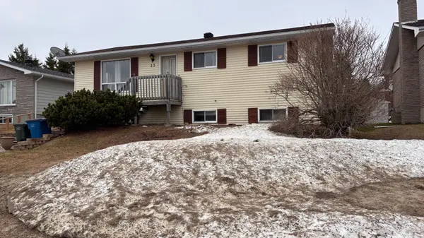 33 Eighteenth AVE,  Cochrane,  ON P0L 1C0