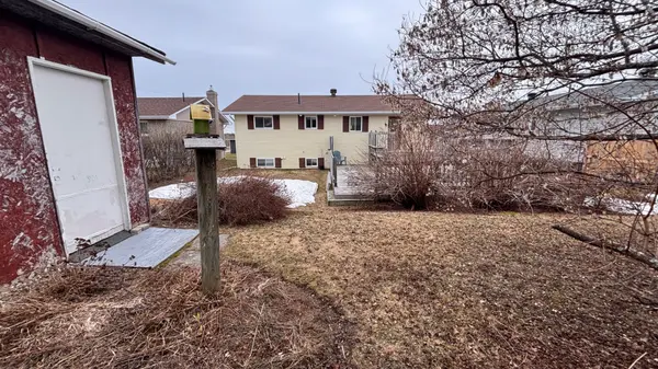 33 Eighteenth AVE, Cochrane, ON P0L 1C0