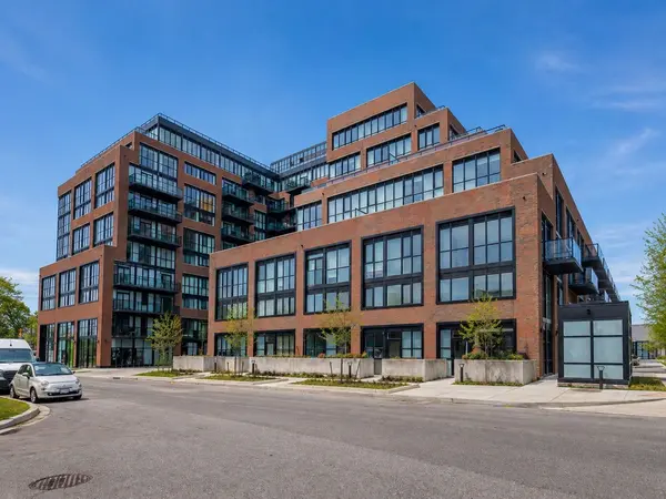 2300 St. Clair AVE #717, Toronto W02, ON M6N 0B3