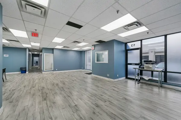6665 Tomken RD #11-14, Mississauga, ON L5T 2C4