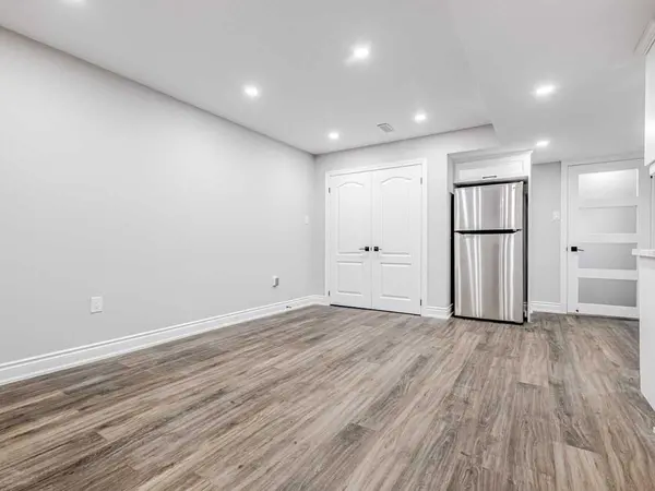 36 Quinton RDG #Bsmt, Brampton, ON L6Y 6J4