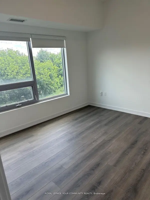2433 Dufferin ST #313, Toronto W04, ON M6E 0B4