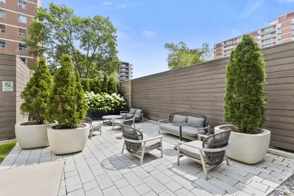 21 Park ST E #717, Mississauga, ON L5G 1L7