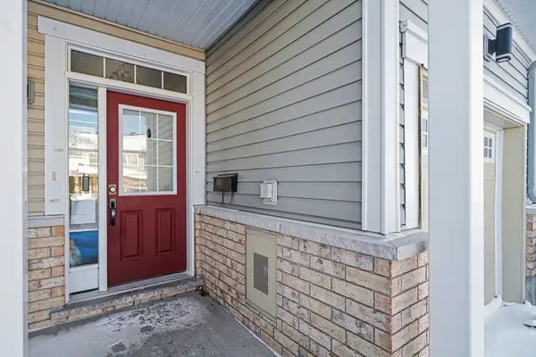 407 White Arctic AVE, Barrhaven, ON K2J 5W5