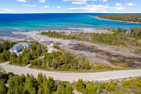 23 Pedwell DR, Northern Bruce Peninsula, ON N0H 2R0